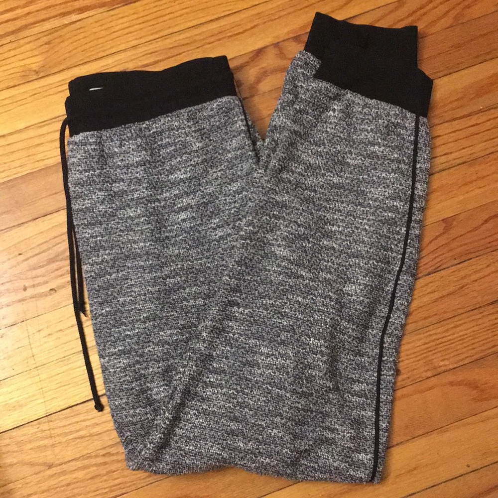 Textured woven like speckled joggers